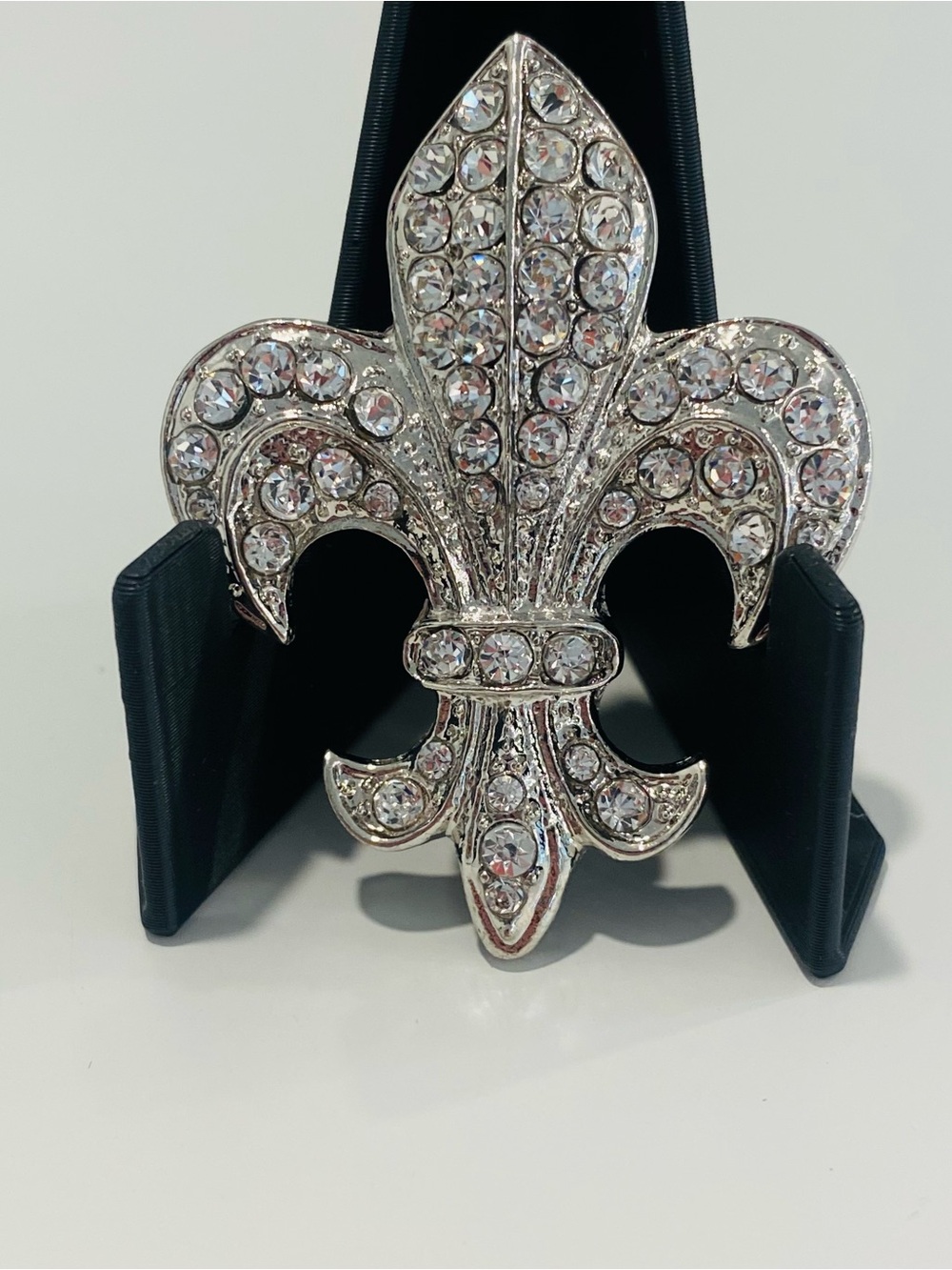 Rhinestone Fleur De Lis Brooch Pin Pendant Silvertone Clear Statement Sparkle